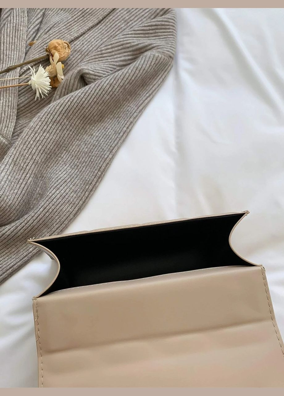 Жіноча сумка крос-боді на цепочці бежева No Brand (290665310)
