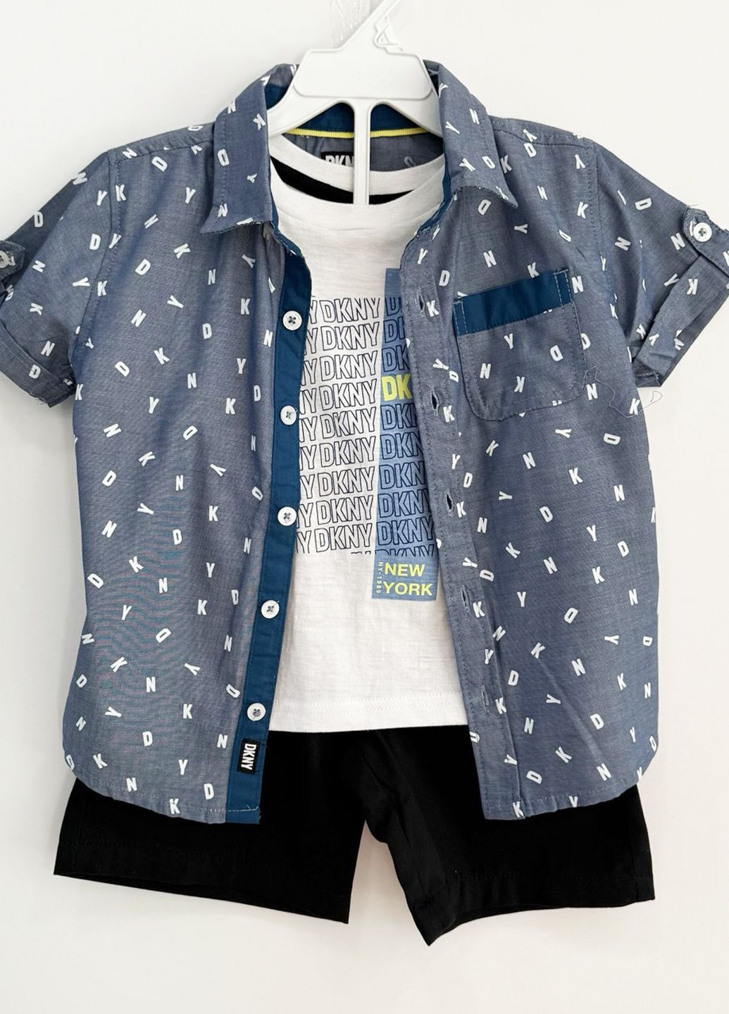 Серый летний комплект из 3 вещей (рубашка, футболка, шорты) DKNY