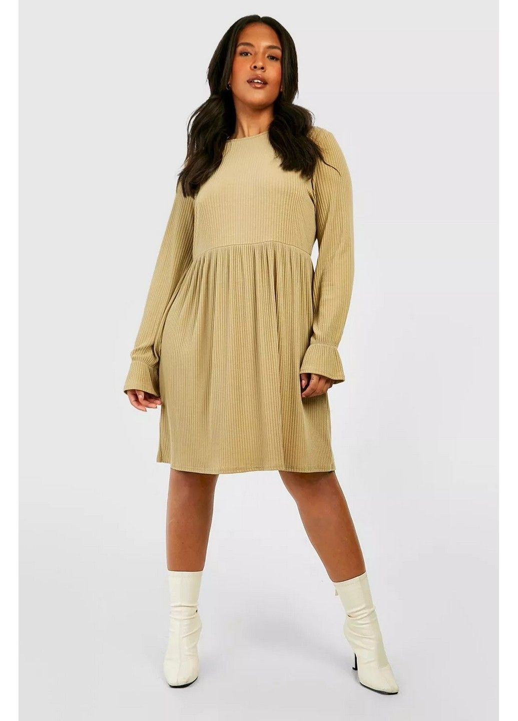Темно-бежевое кэжуал платье Boohoo однотонное