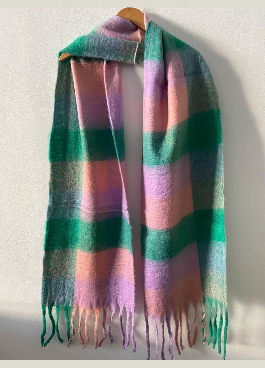 Теплий шарф з довгими китицями у лілово-зелену клітинку No Brand (314837593)