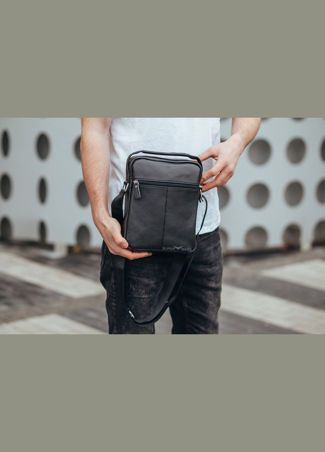 Шкіряна чоловіча чорна сумка Tiding Bag DL9256-4 No Brand (335039694)