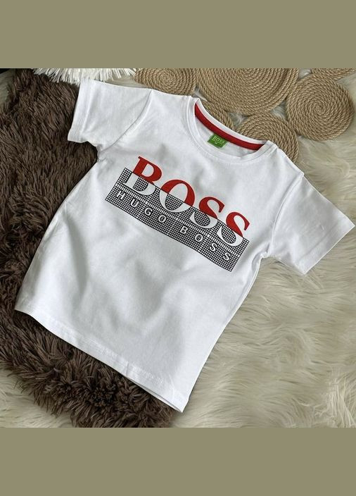 Белая демисезонная футболка для мальчика белая No Brand