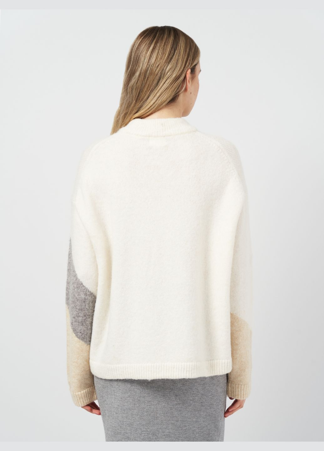 Бежевый зимний свитер оверсайз H&M