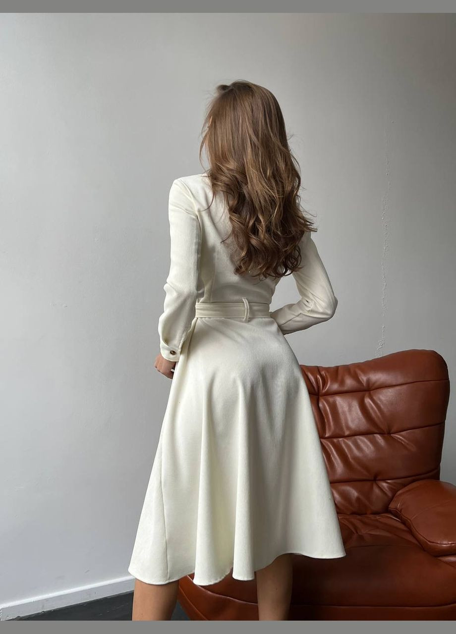 Молочное женское платье из вельвета с поясом цвет молочный р.42/44 450326 New Trend