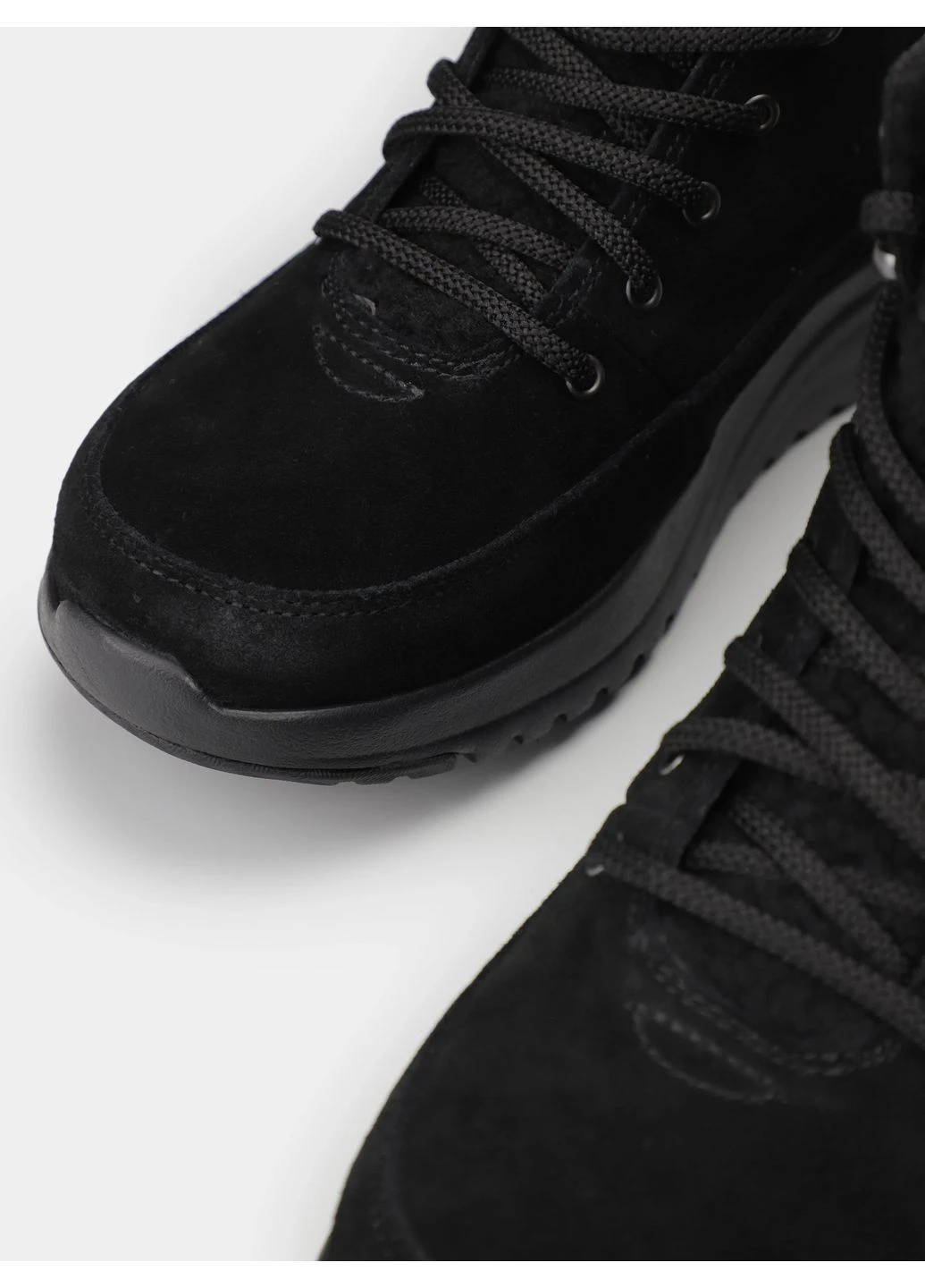 Зимние ботинки 7082254 чёрный kw8632 Skechers