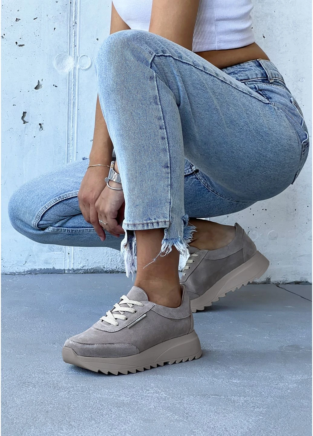Женские замшевые кроссовки casual style InFashion Кросівки светло-бежевые демисезоны (361044081)