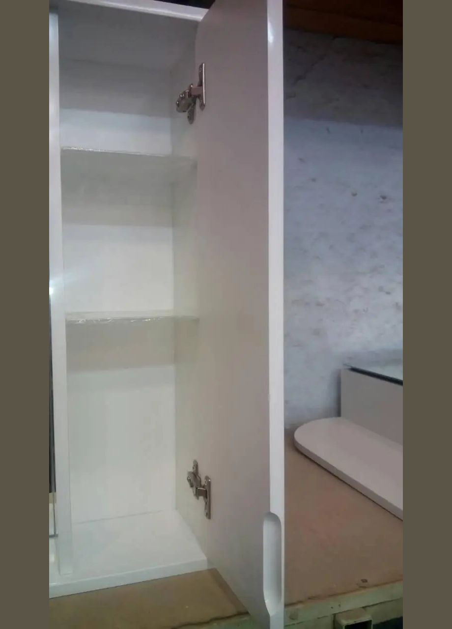 Зеркальный шкаф ШК13 с LED подсветкой с сенсором 600х700х160 мм дверца справа No Brand (313594797)