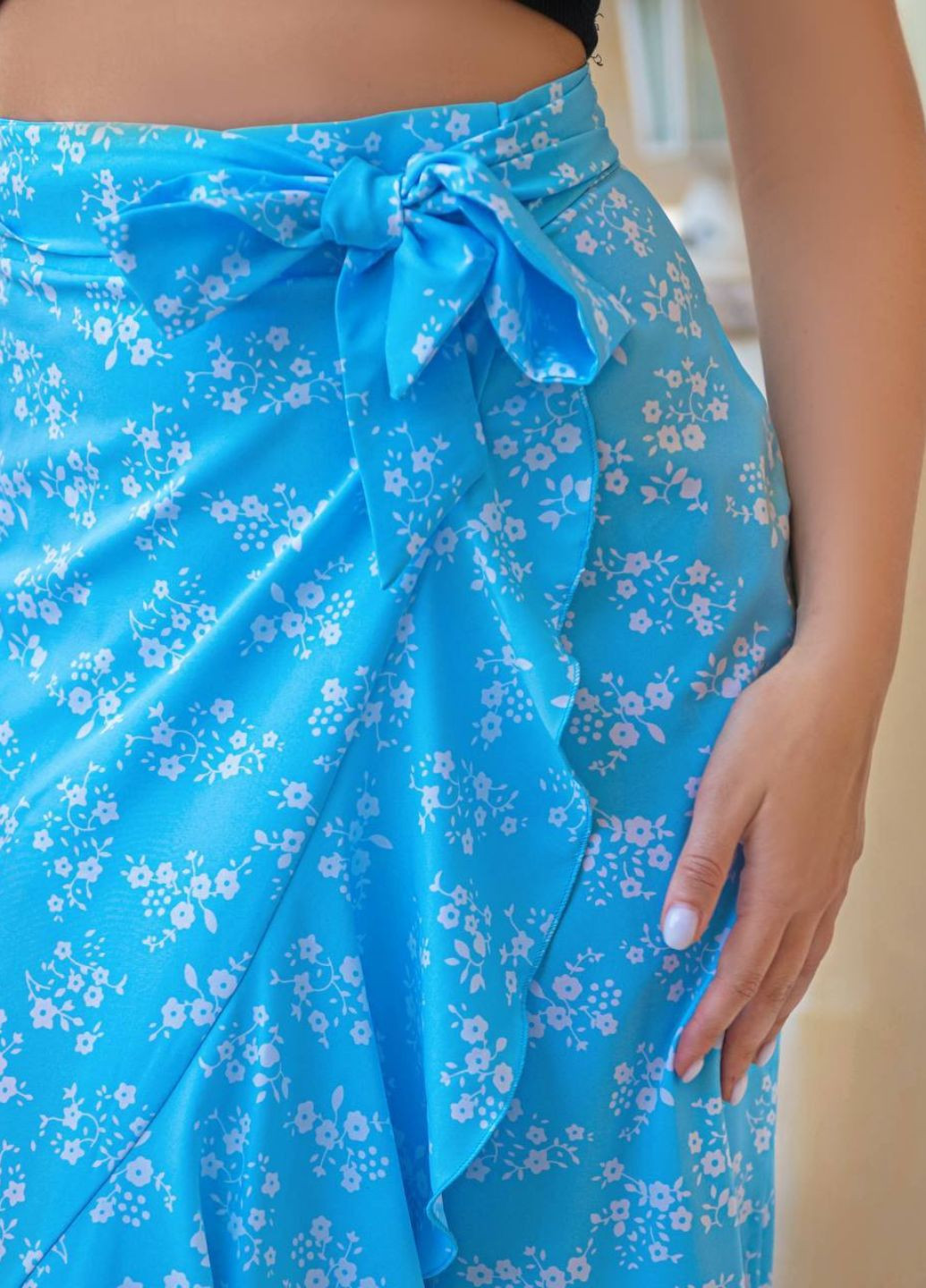 Голубая повседневный цветочной расцветки юбка No Brand на запах