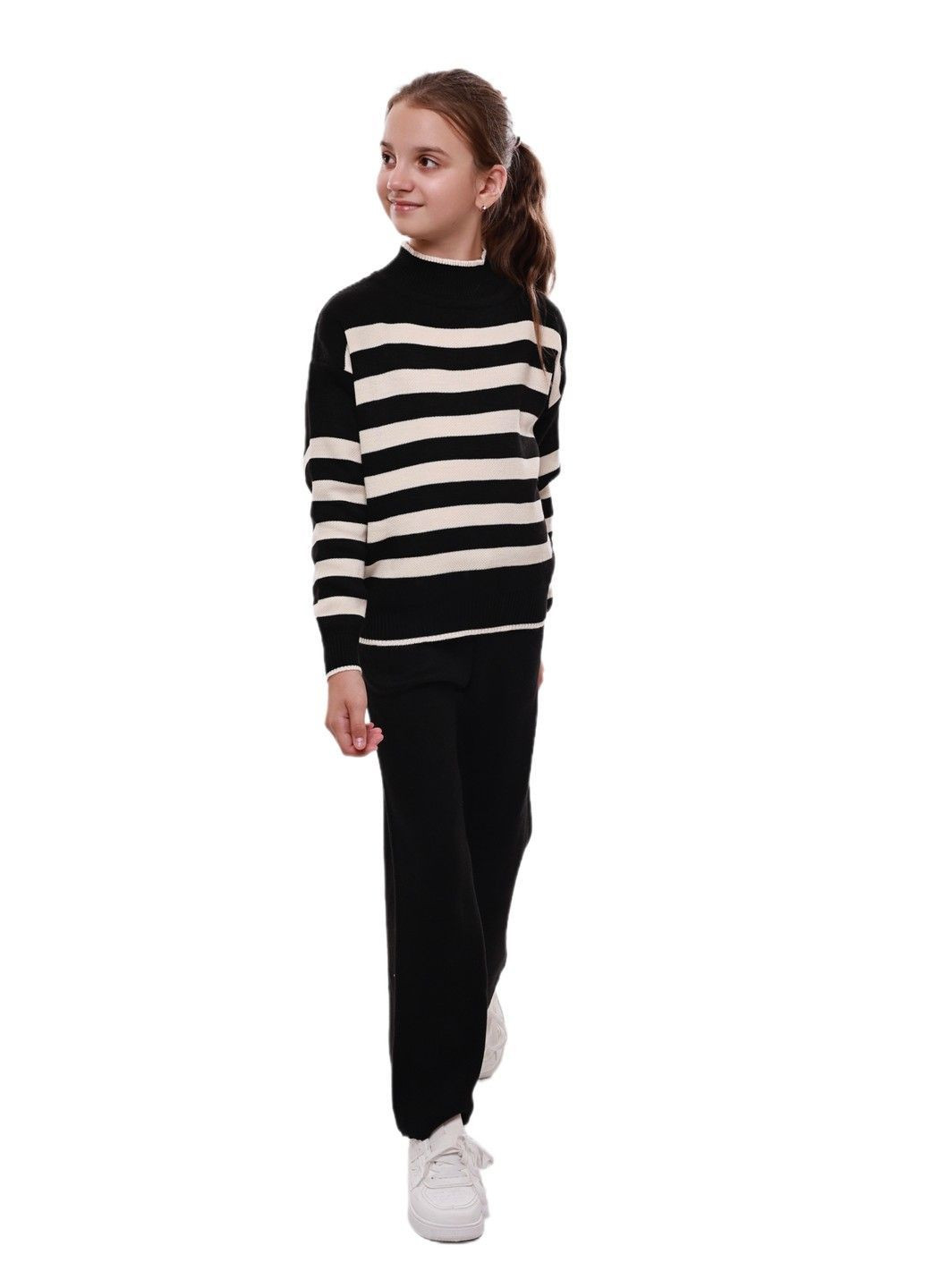 Чорно-білий костюм брючний для дівчинки підлітка No Brand