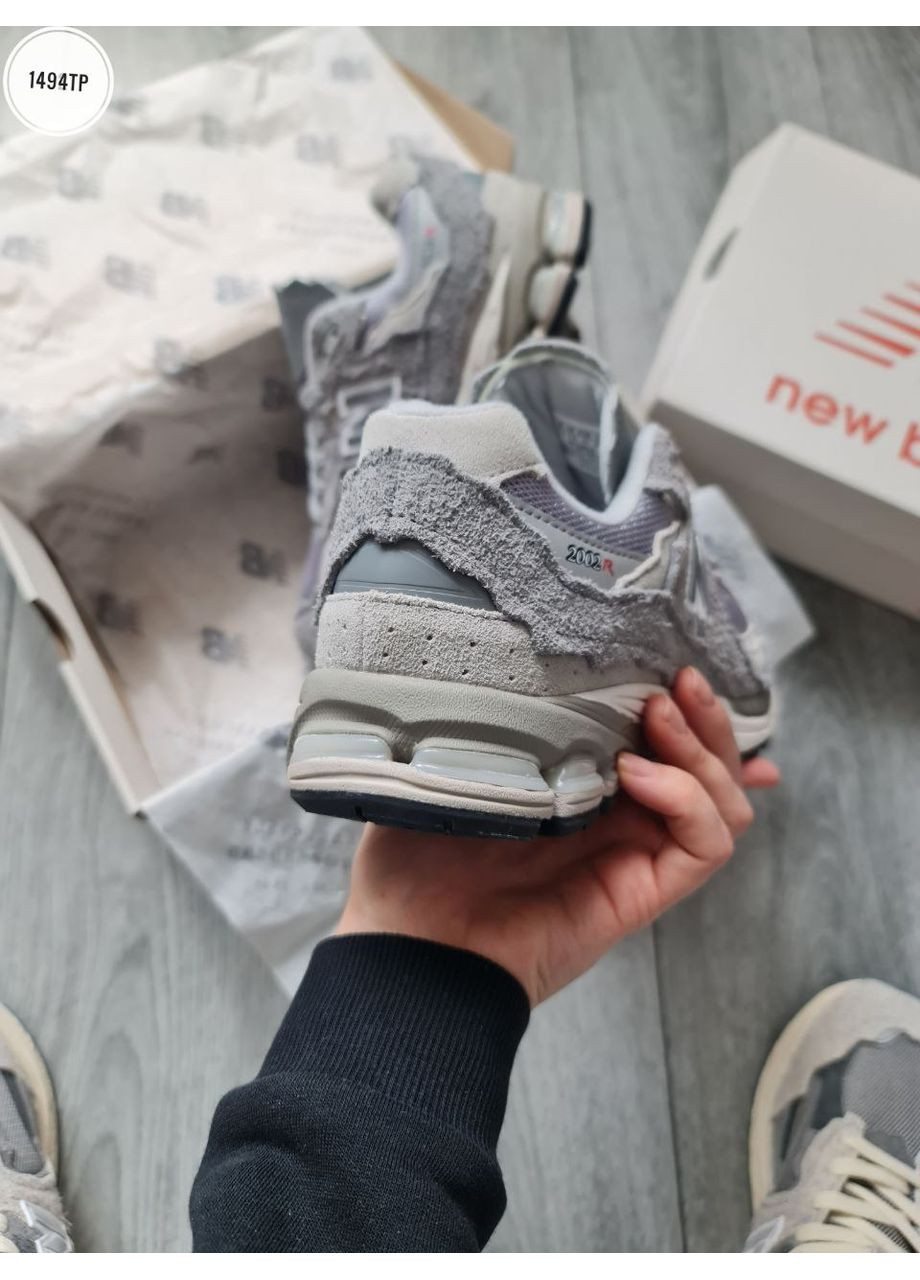 Серые демисезонные кроссовки мужские new balance 2002r protection pack dark gray нью беланс 2002r No Brand