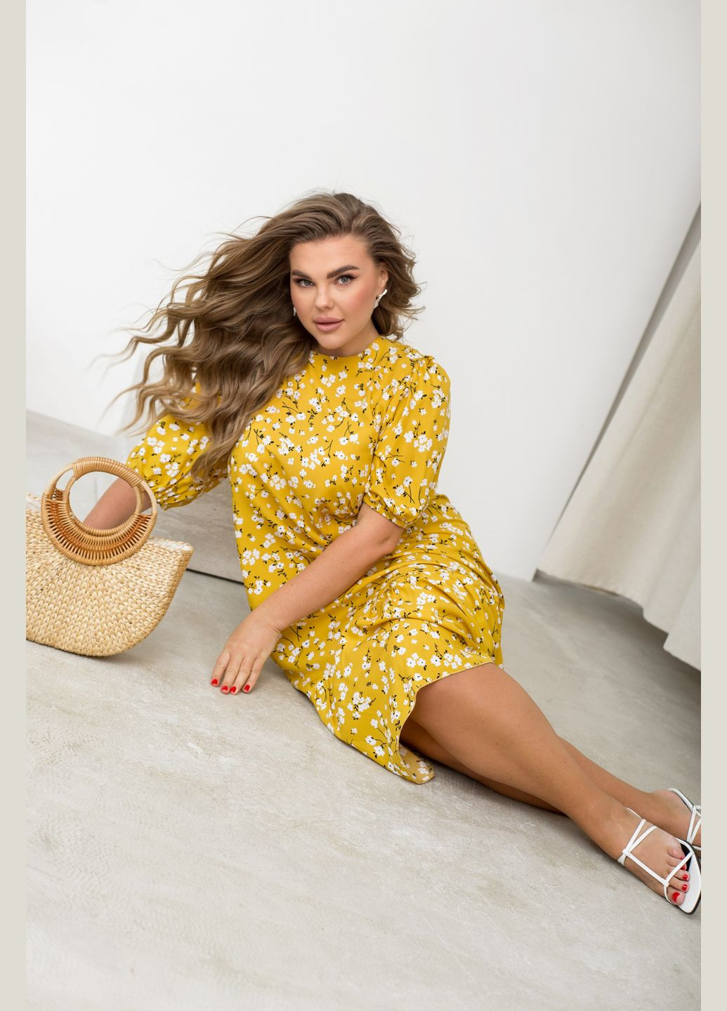 Жовтий повсякденний сукня Minova з квітковим принтом