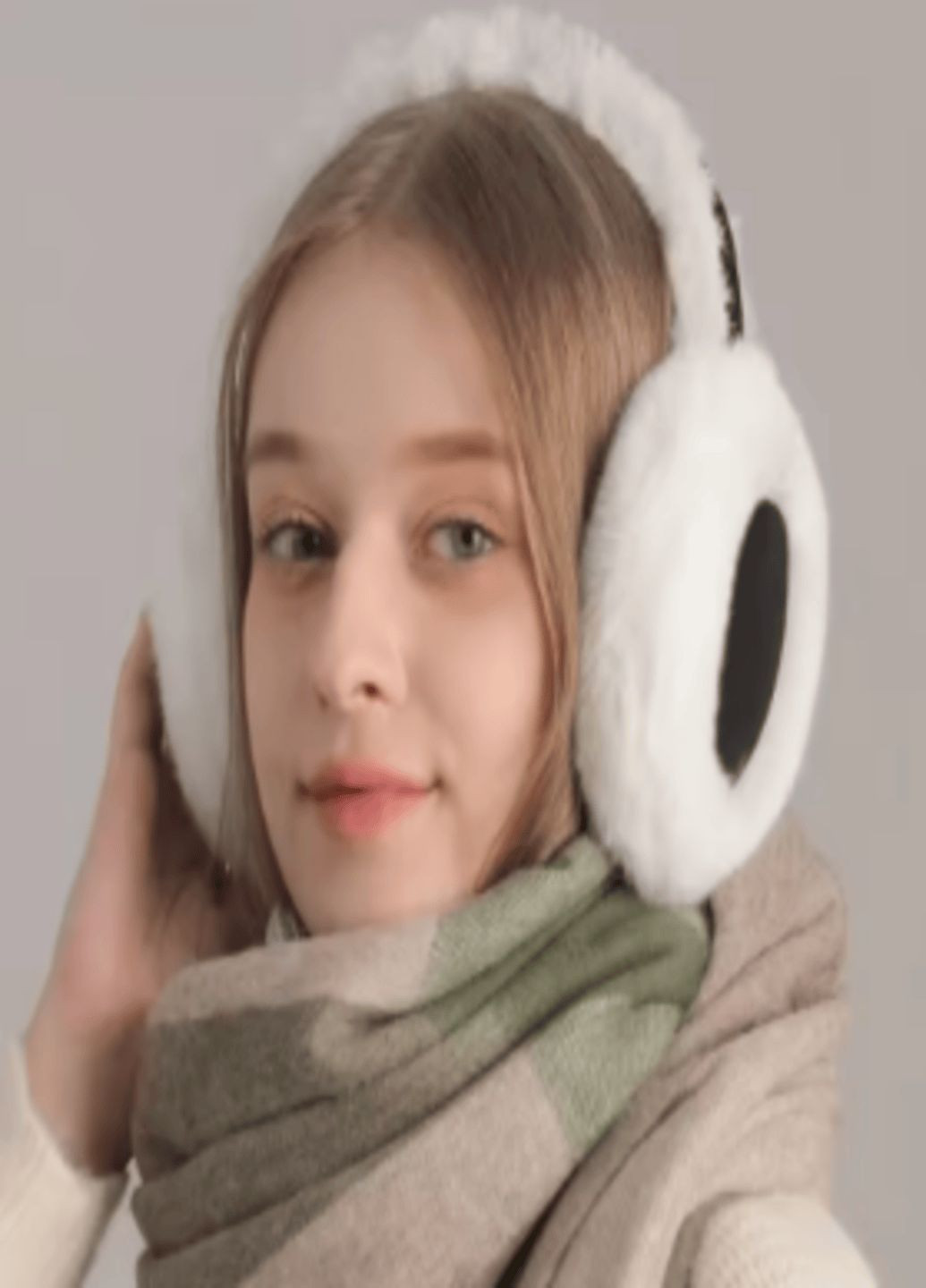 Теплые наушники черные-белые мех замшевые ушки детские черно-белого цвета зимние меховые женские наушники на зиму No Brand (363057752)