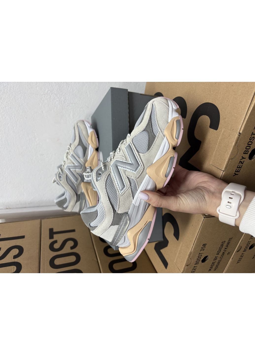 Світло-сірі всесезонні new balance 9060 grey pink 37 No Brand