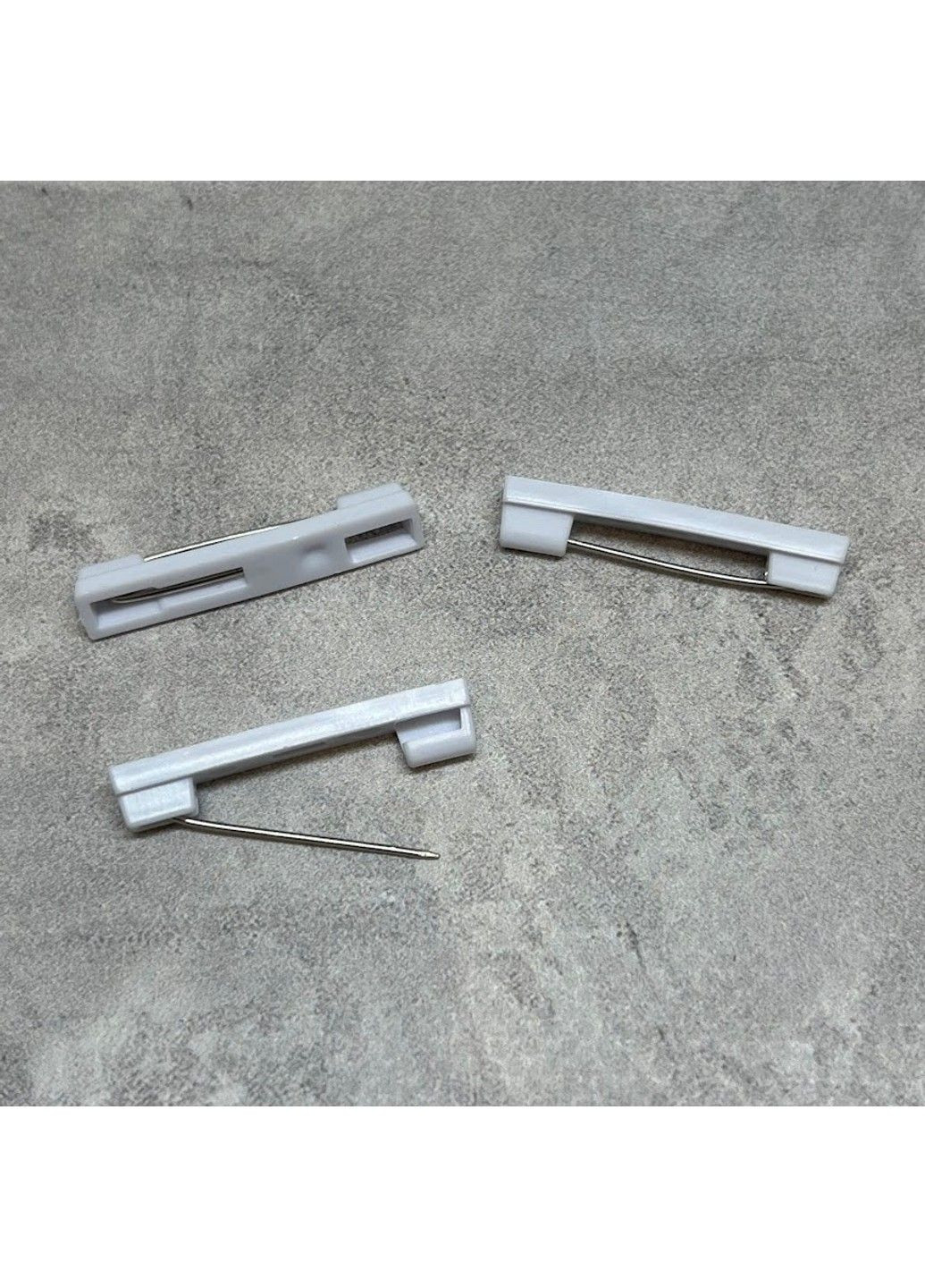 Основа для броши-значка (пластик), размер 30*6 мм No Brand (314809943)