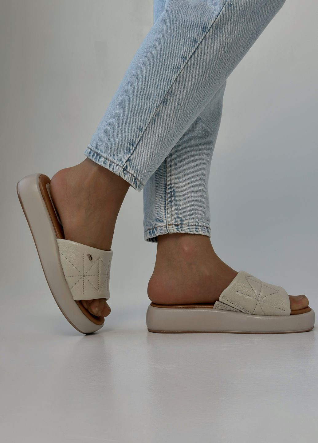 Шльопанці жіночі з натуральної шкіри Pegada (299460942)