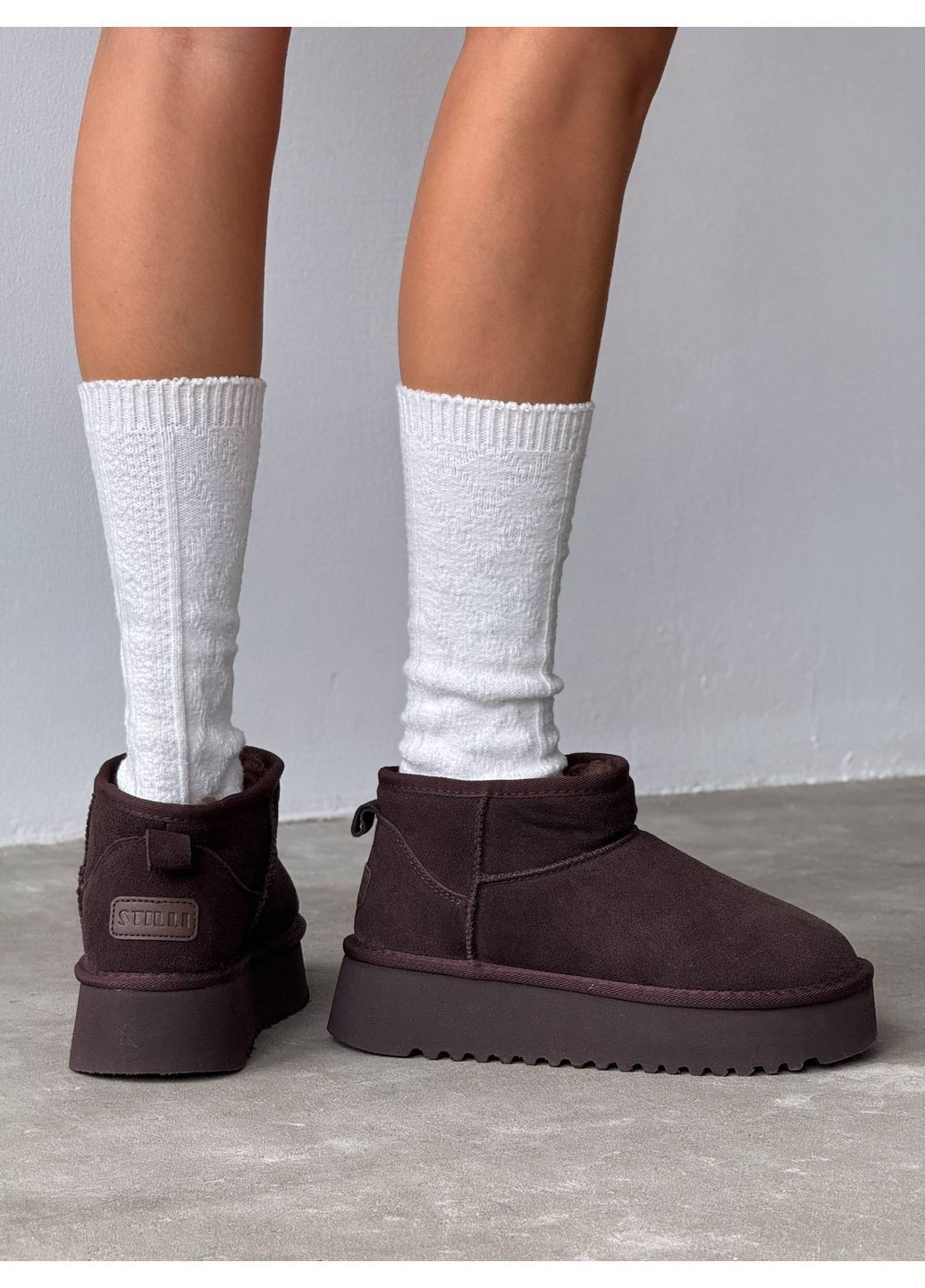 Короткие замшевые Угги Helen (366290802)