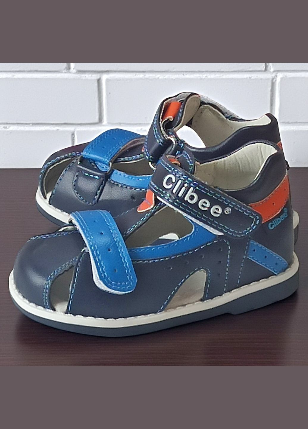Закриті босоніжки ортопедичні сандалії на липучках для хлопчика Клібі Clibee (334305321)