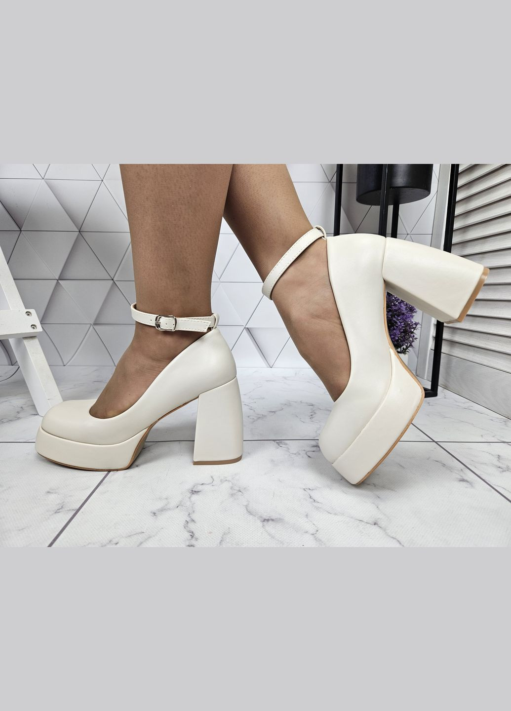 No Brand Туфли бежевые на широком каблуке с платформой с ремешком застежкой бежевый з, — (334278786)