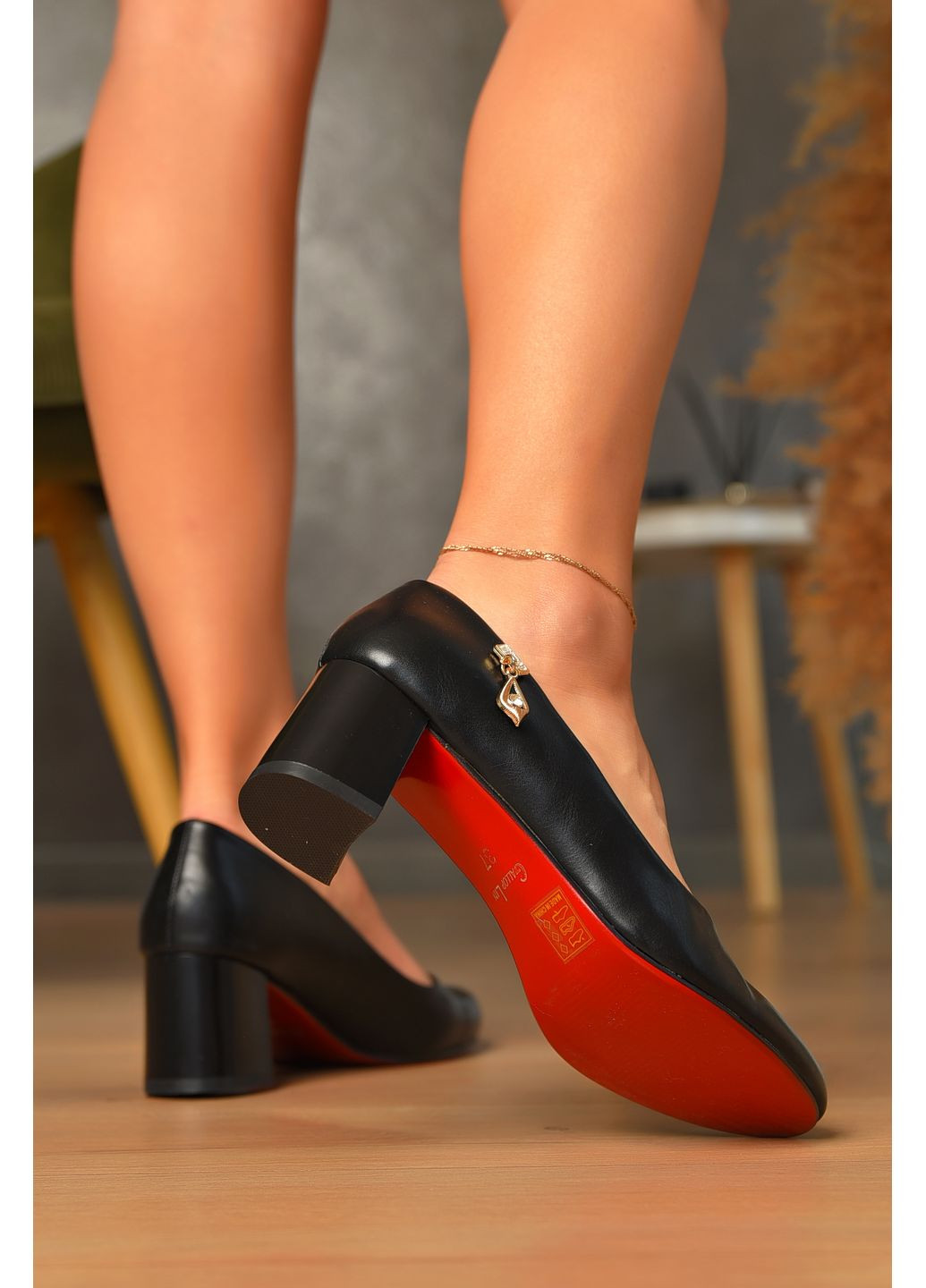 Let's Shop Туфлі жіночі чорного кольору лофери чорний з штучне хутро, штучна шкіра, україна — демісезон (361146332)