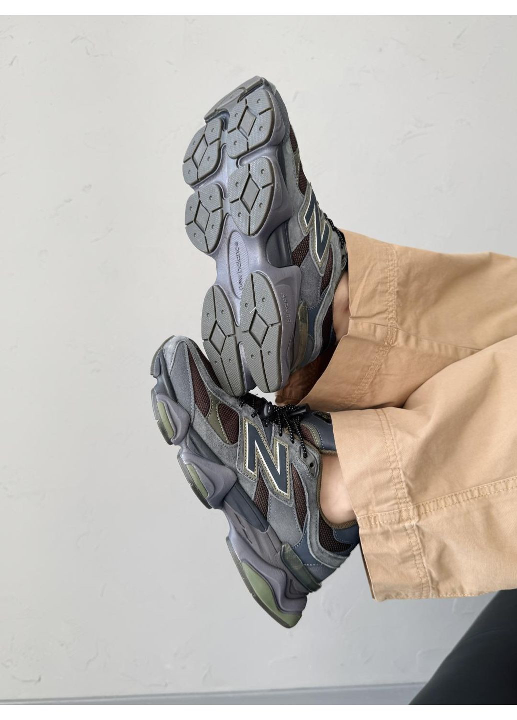 КРОССОВКИ ЖЕНСКИЕ NEW BALANCE 9060 GREY BROWN НЬЮ БЕЛАНС 9060 No Brand серые демисезоны (367167907)
