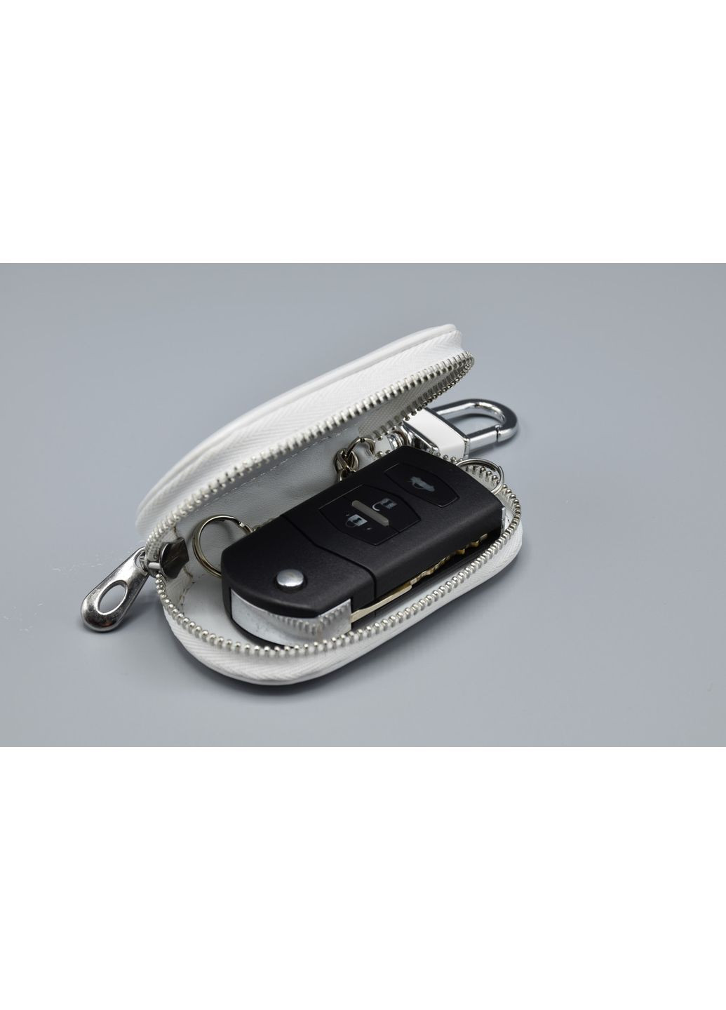 Ключница, кожаная автоключница с логотипом СУБАРУ (белая 21016) Subaru (360949241)