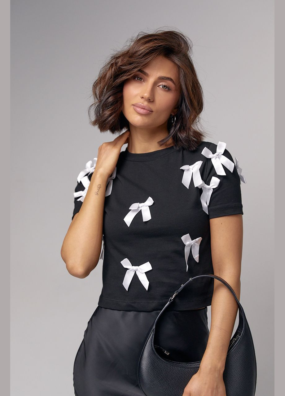 Черная летняя женская футболка украшена бантами 99304 с коротким рукавом Lurex