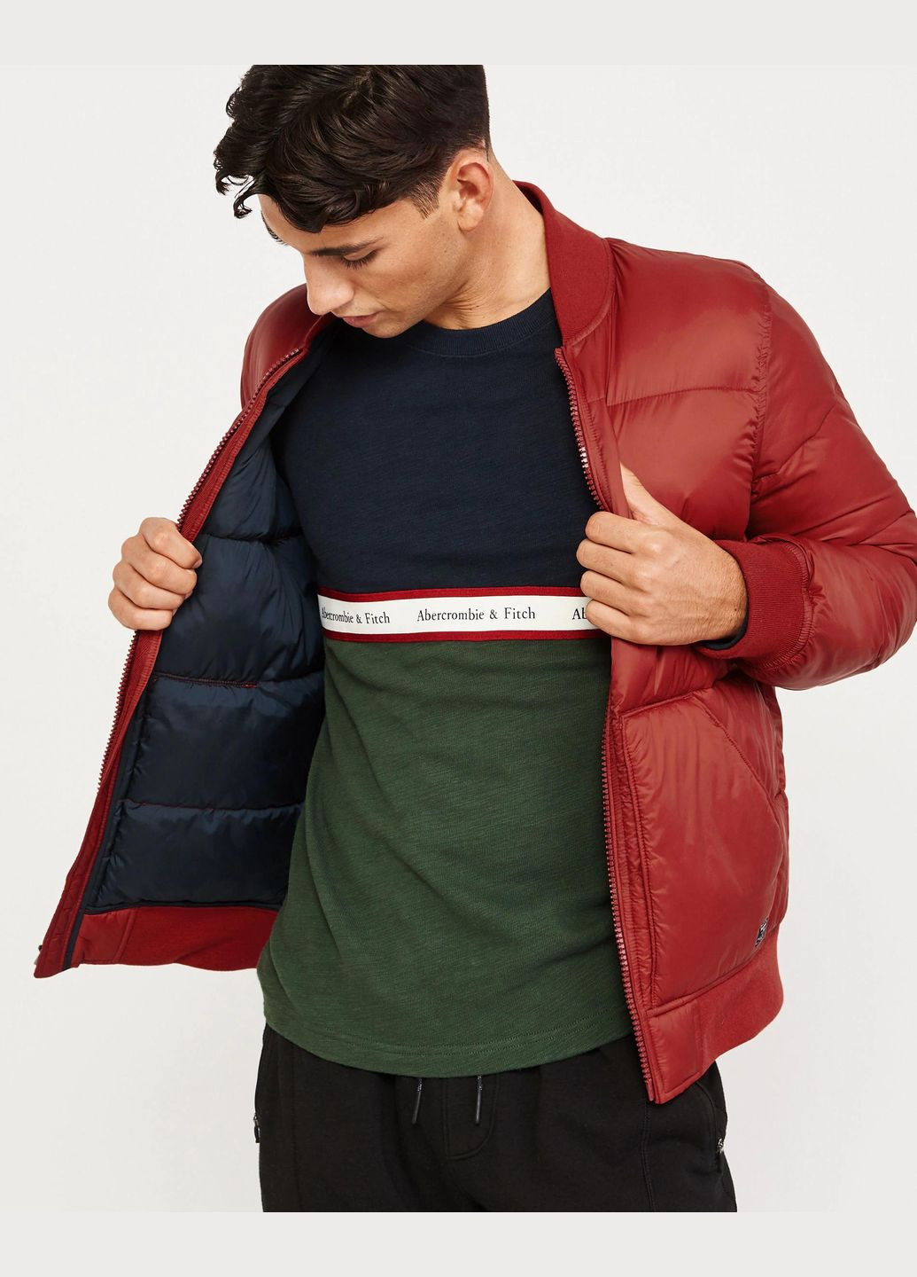 Красная демисезонная бомбер af5726m Abercrombie & Fitch