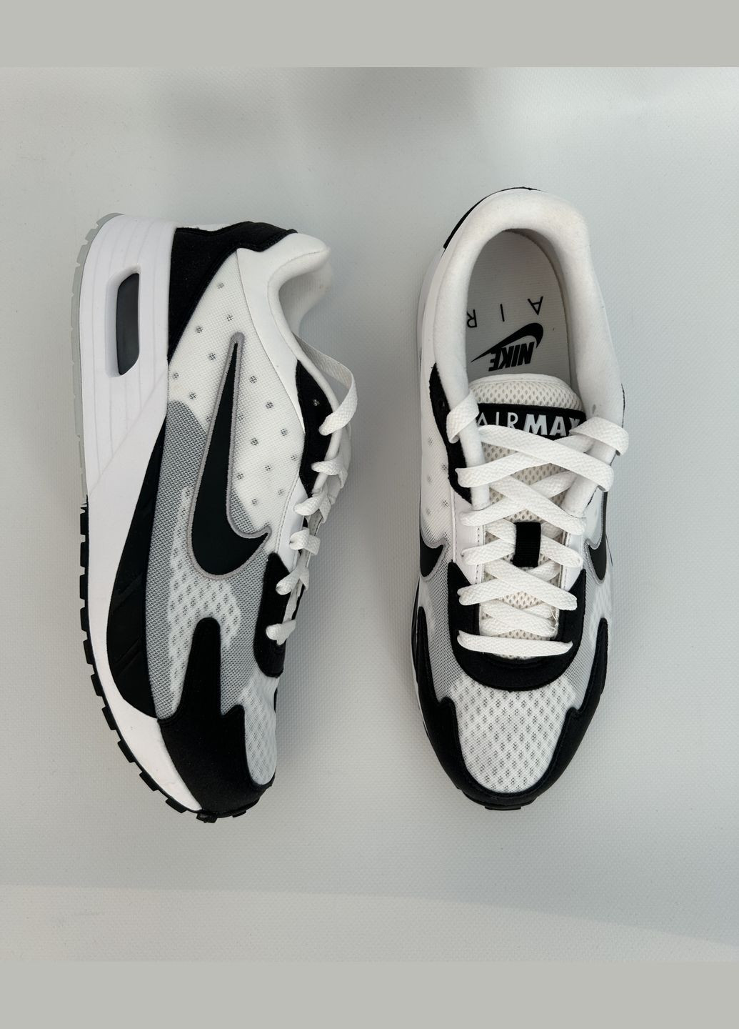 Белые демисезонные кроссовки air max solo Nike