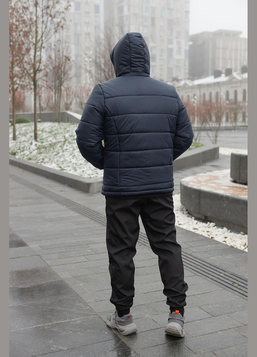 Темно-синя куртка зимова чоловіча з лого nike Vakko