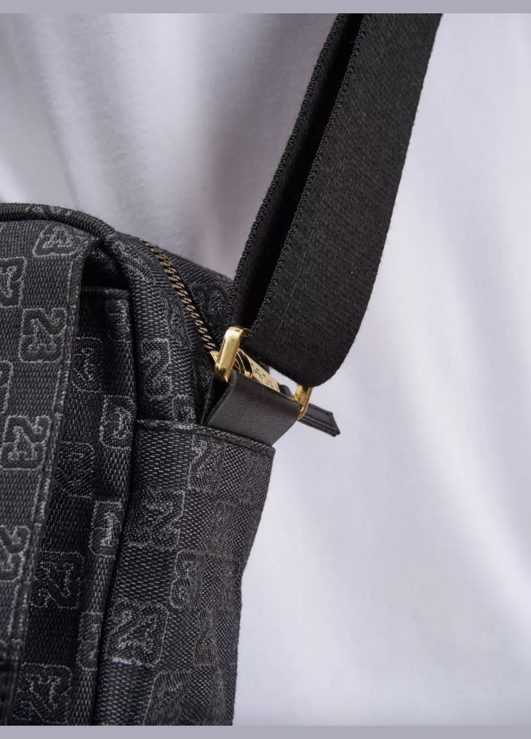 Велика сумка через плече, унісекс, чорного кольору. No Brand Мессенджер (322640229)