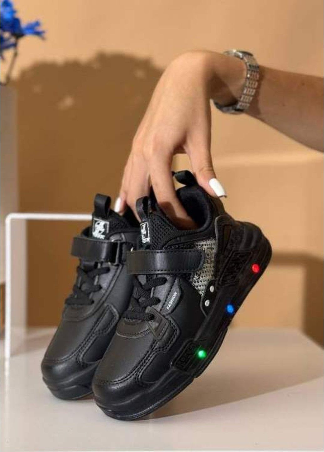 Черные демисезонные кроссовки детские led подсветка черные W.Niko