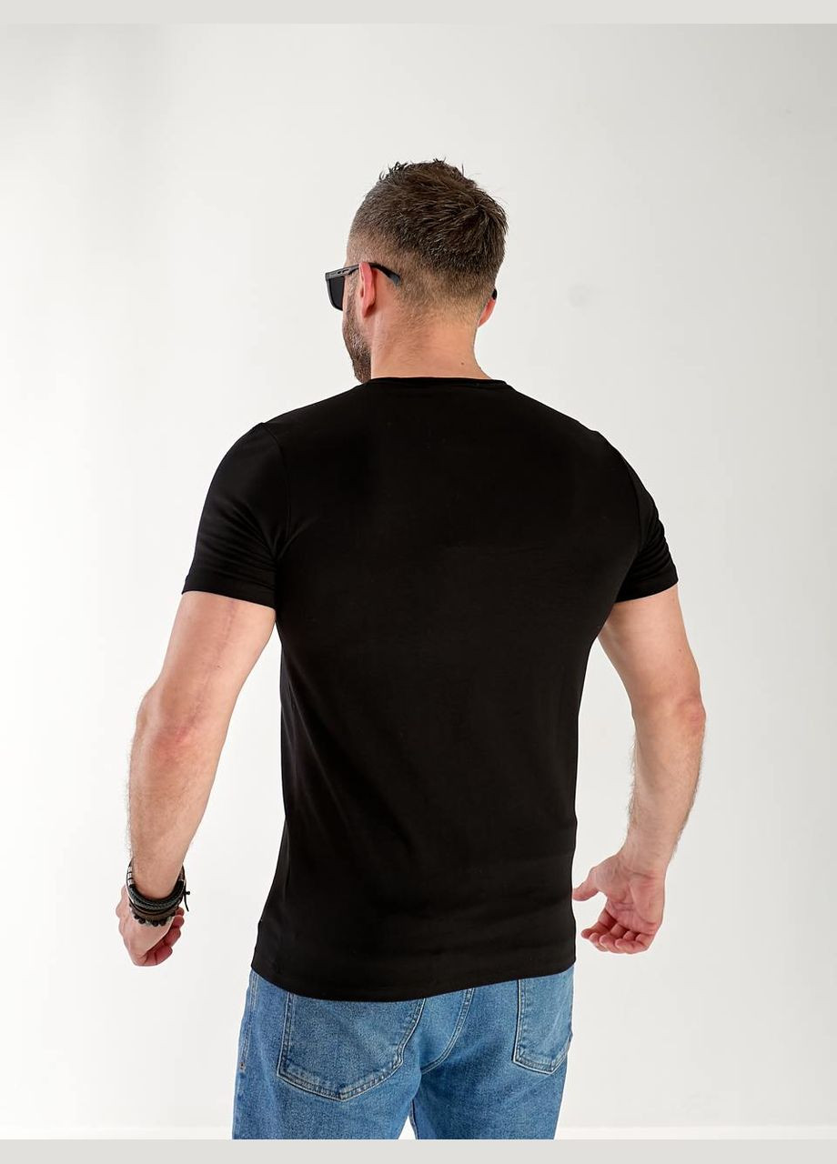 Чорна чоловіча базова футболка чорного кольору 33256 No Brand