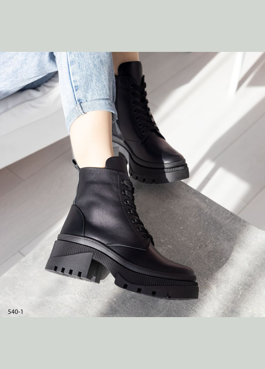 Комбинированные демисезонные женские кожаные ботинки No Brand