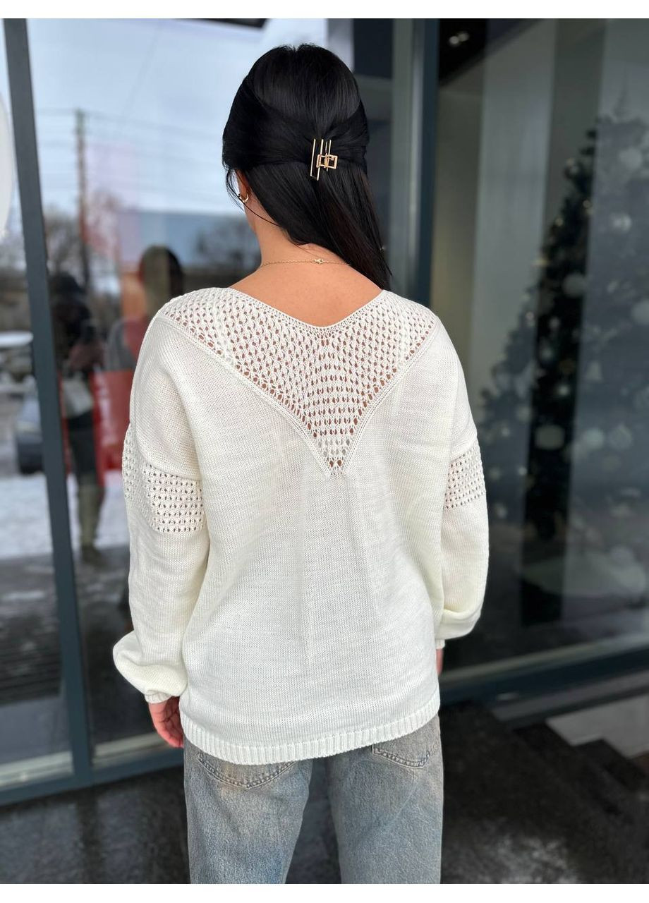 Молочный демисезонный женский легкий свитер джемпер No Brand