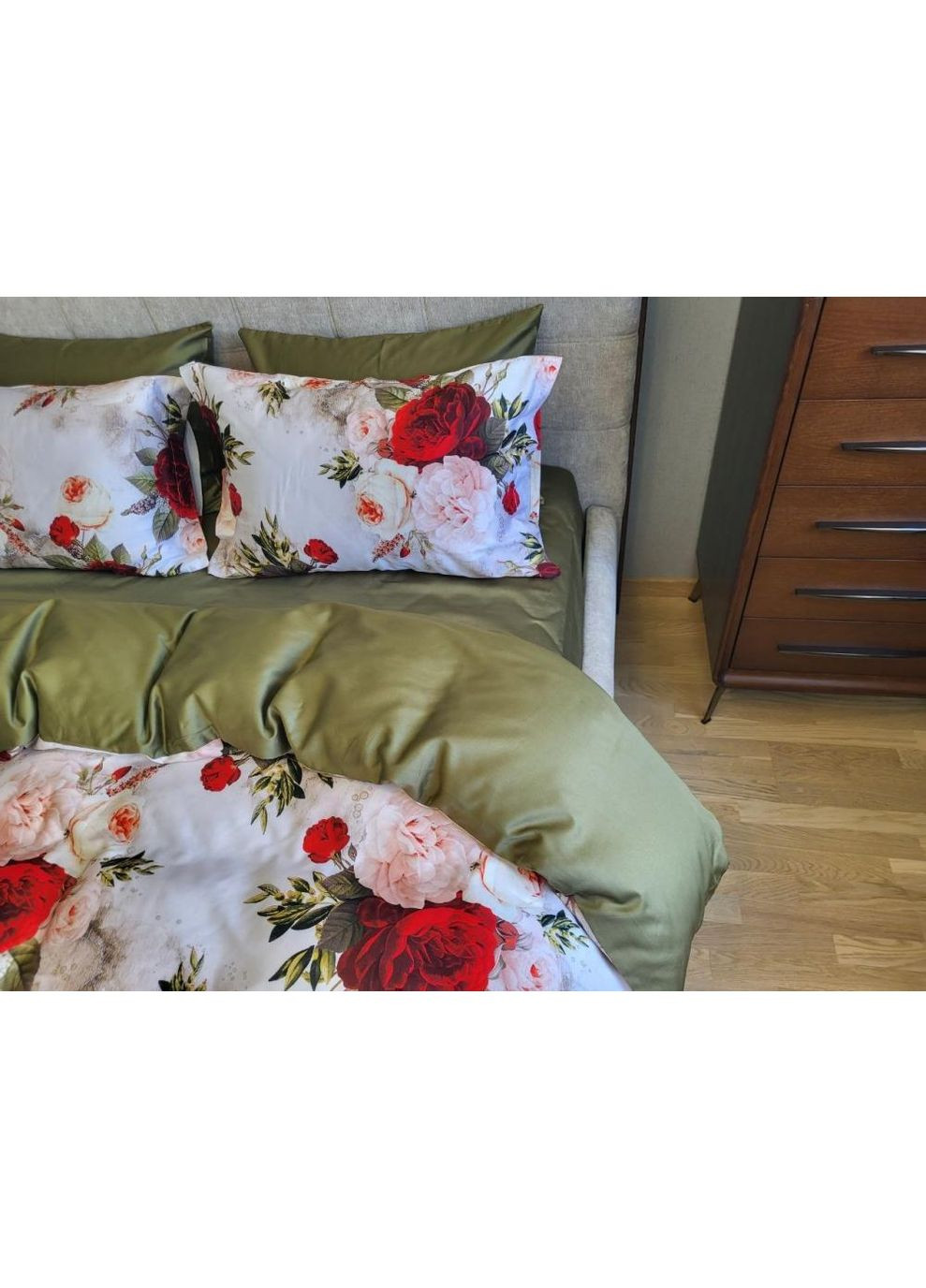 Постільна білизна з резинкою ROSE, сатин PREMIUM Сімейний розмір, наволочки 70/70 No Brand (364218877)