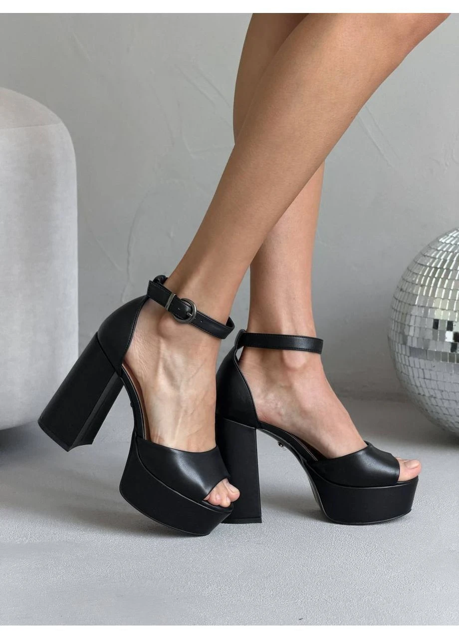 Черные эффектные женские босоножки No Brand