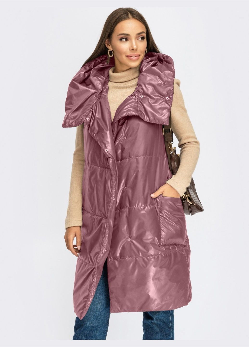 довгий жилет пудрового кольору з об'ємним коміром Dressa (307287567)