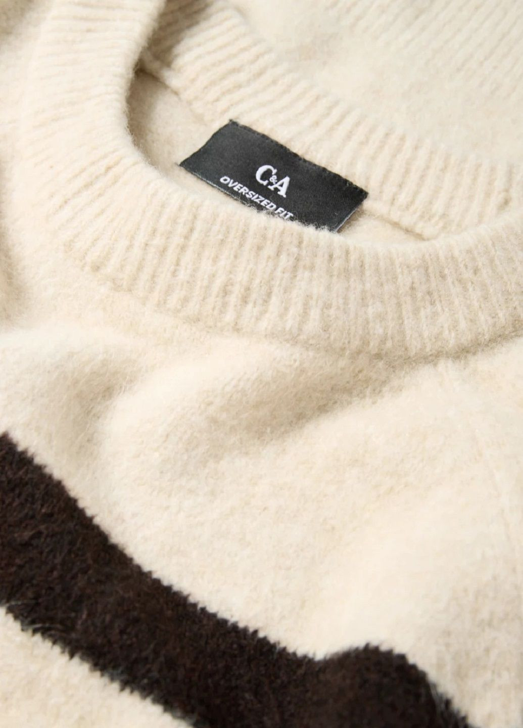 Бежевий зимовий светр C&A