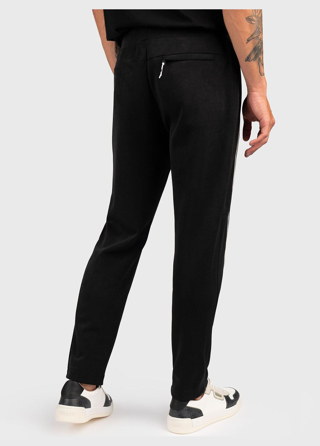 Черные брюки Guess
