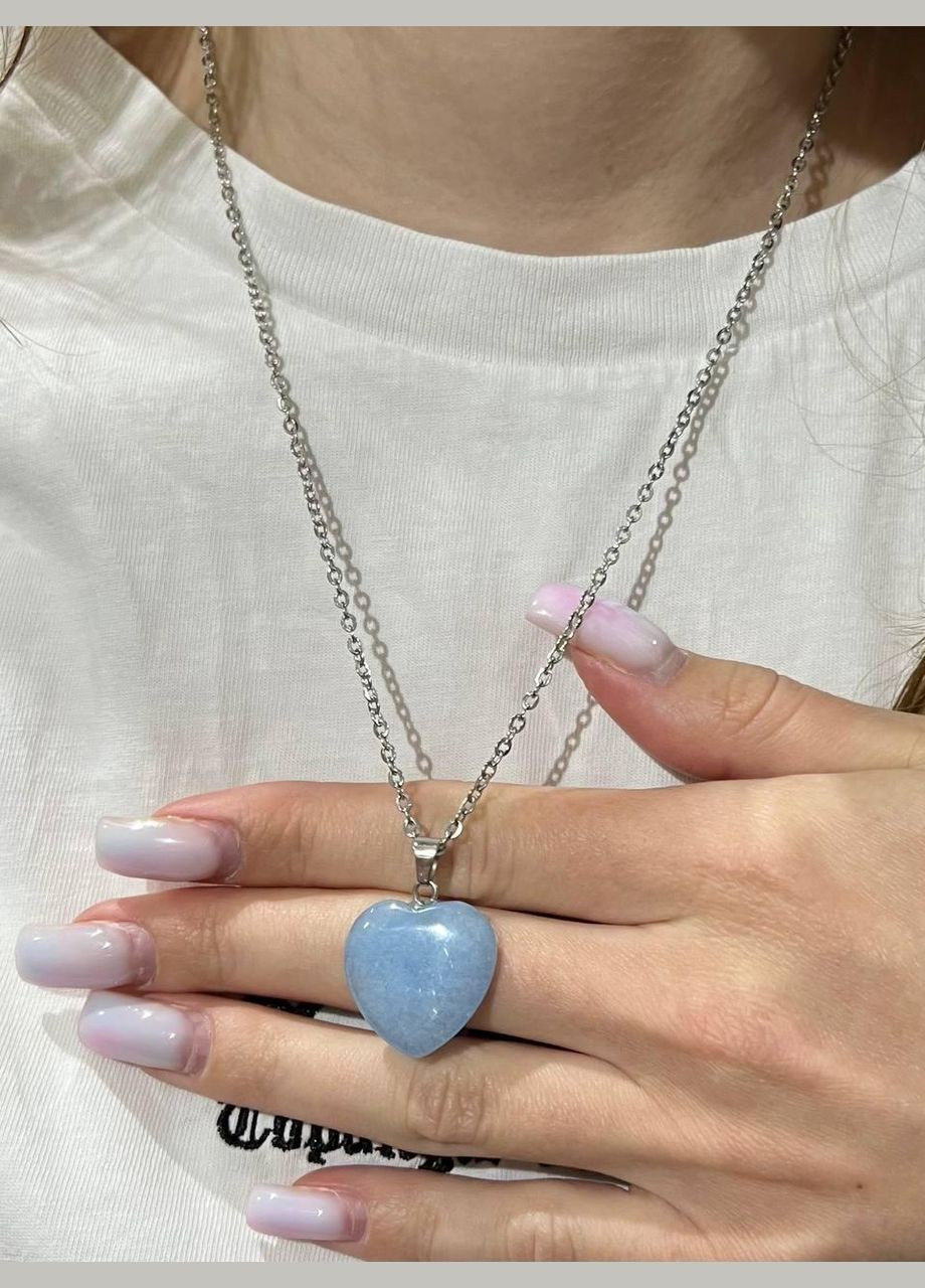 Кулон з натуральним каменем Блакитний Аквамарин у формі серця на шнурку у подарунковій коробочці No Brand (331291768)