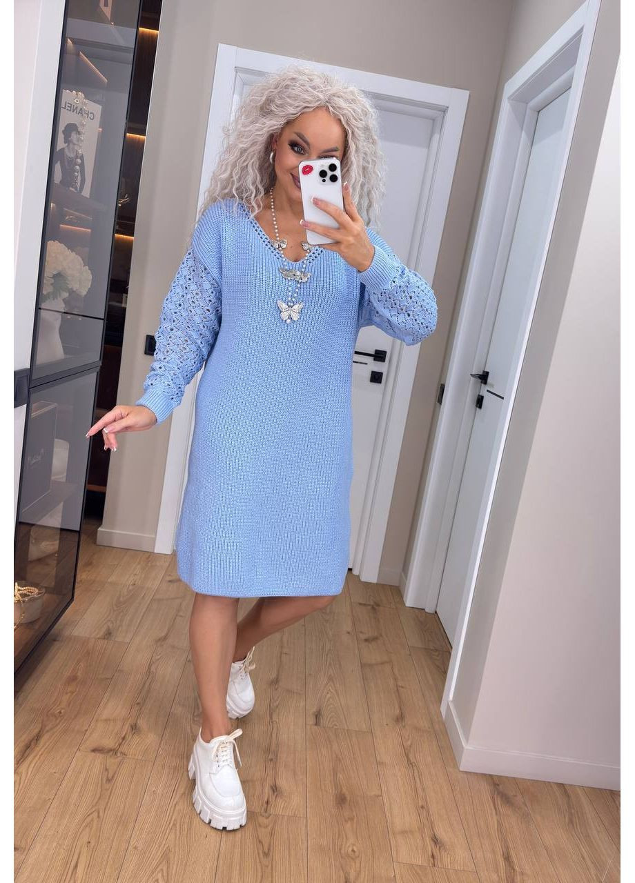 Голубое женское вязаное платье с ажурными рукавами 00400 No Brand
