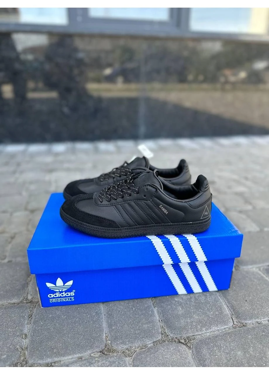 Чорні кросівки чоловічі adidas pharrell williams samba hu core black адідас самба чорні демісезон No Brand