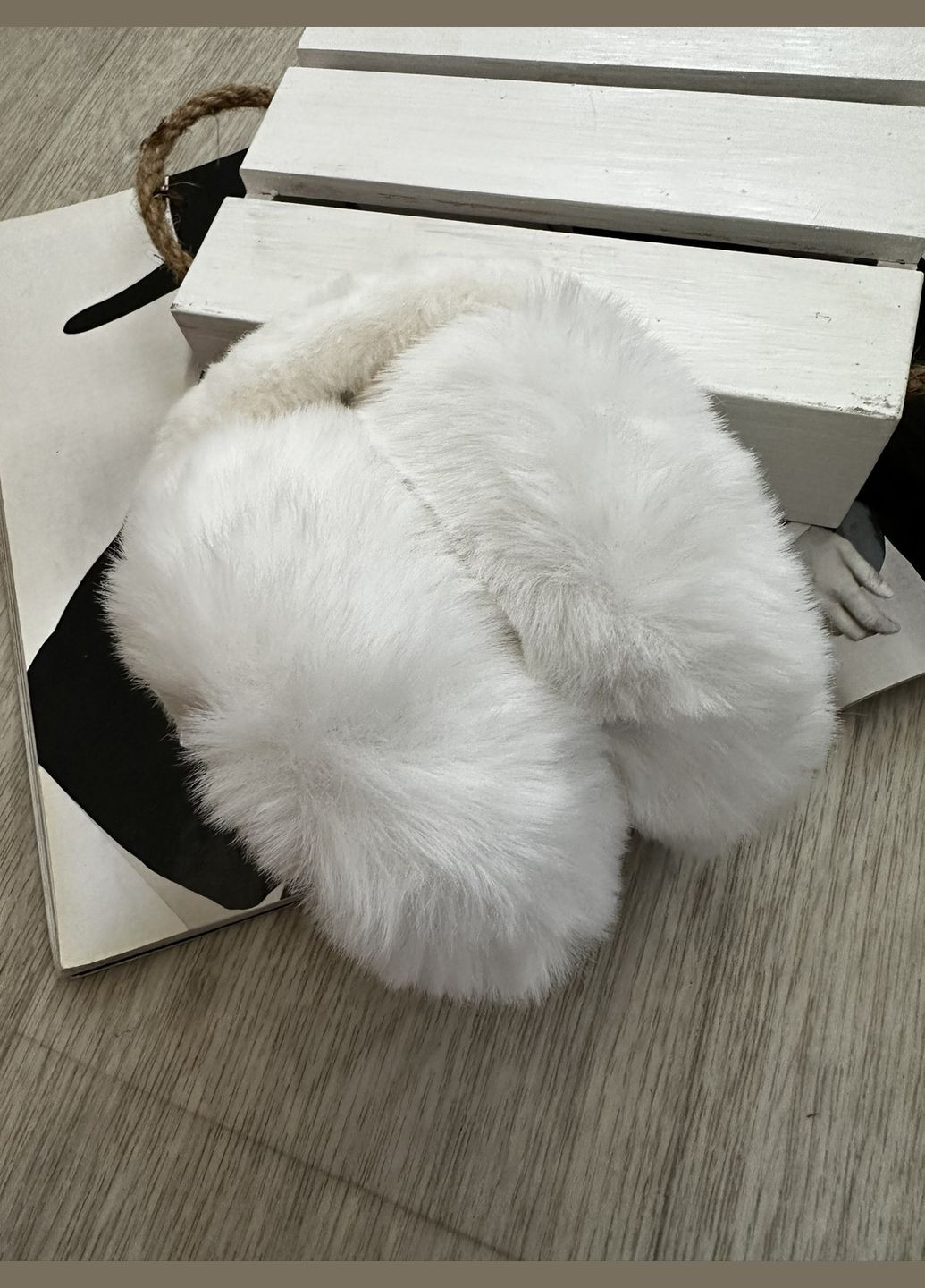 Хутряні навушники пухнасті складні Білий No Brand (303126430)