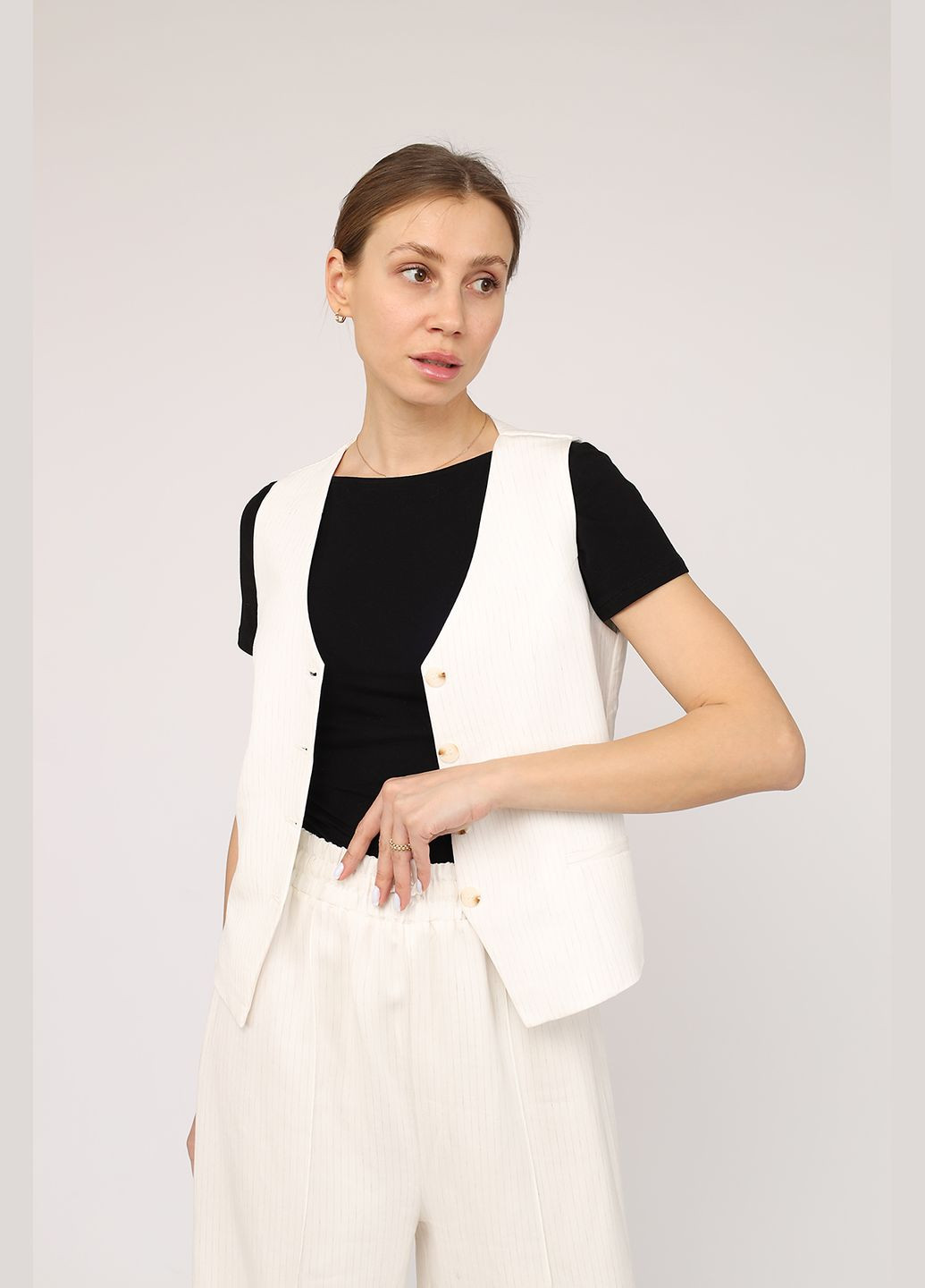 Жилет женский цвет белый CB-00272351 EFIL (325812683)