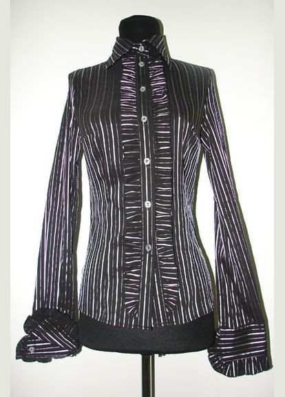 Чорна сорочка з рюшами 2 Льва