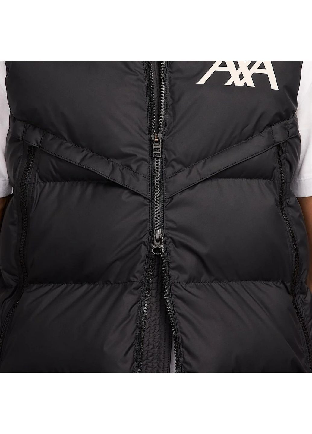 Жилетка чоловіча Liverpool Fc Storm-Fit Strike Windrunner Primaloft-Field Vest Black Nike (365962412)