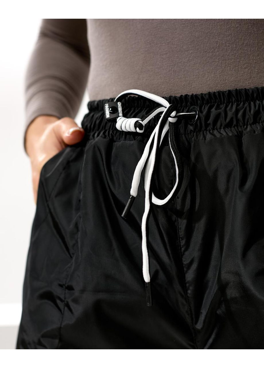 Жіночі утеплені штани з плащової тканини на синтепоні No Brand (372970646)