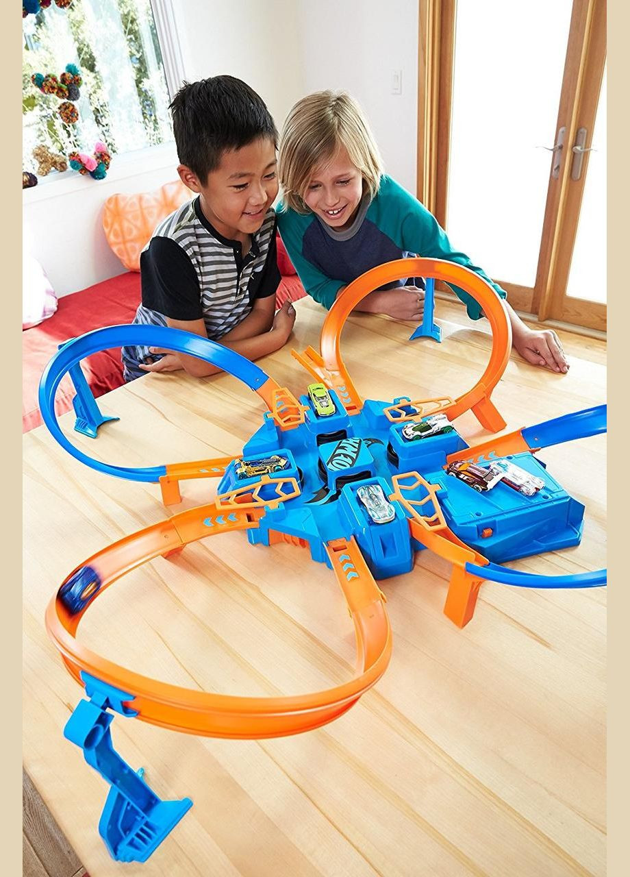 Хот Вілс Аварія хрест навхрест Hot Wheels Cros Cros Crash Track Set DTN42 Mattel (304055503)