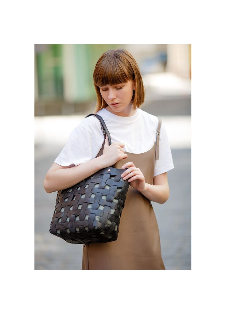 Кожаная женская плетеная сумка Пазл L черная Krast (A-026663) BlankNote шоппер (327874270)