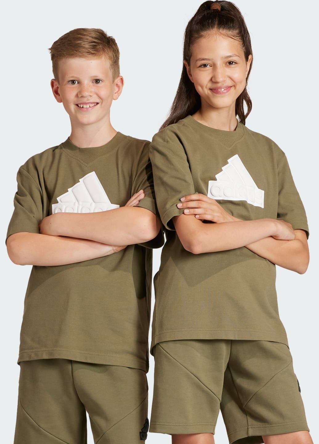 Зеленая демисезонная футболка future icons logo adidas